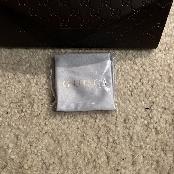 Authentic Gucci Case for eyeglasses or sunglasses - Picture 4 of 4
